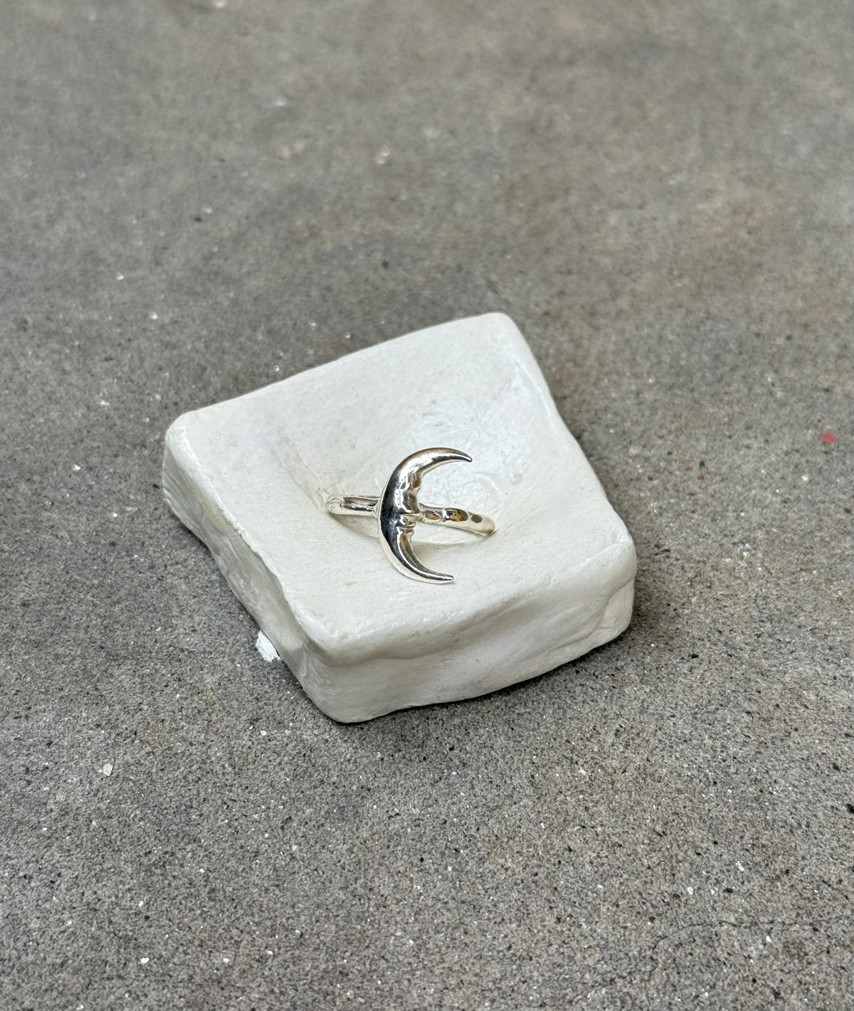 Lunar Claw